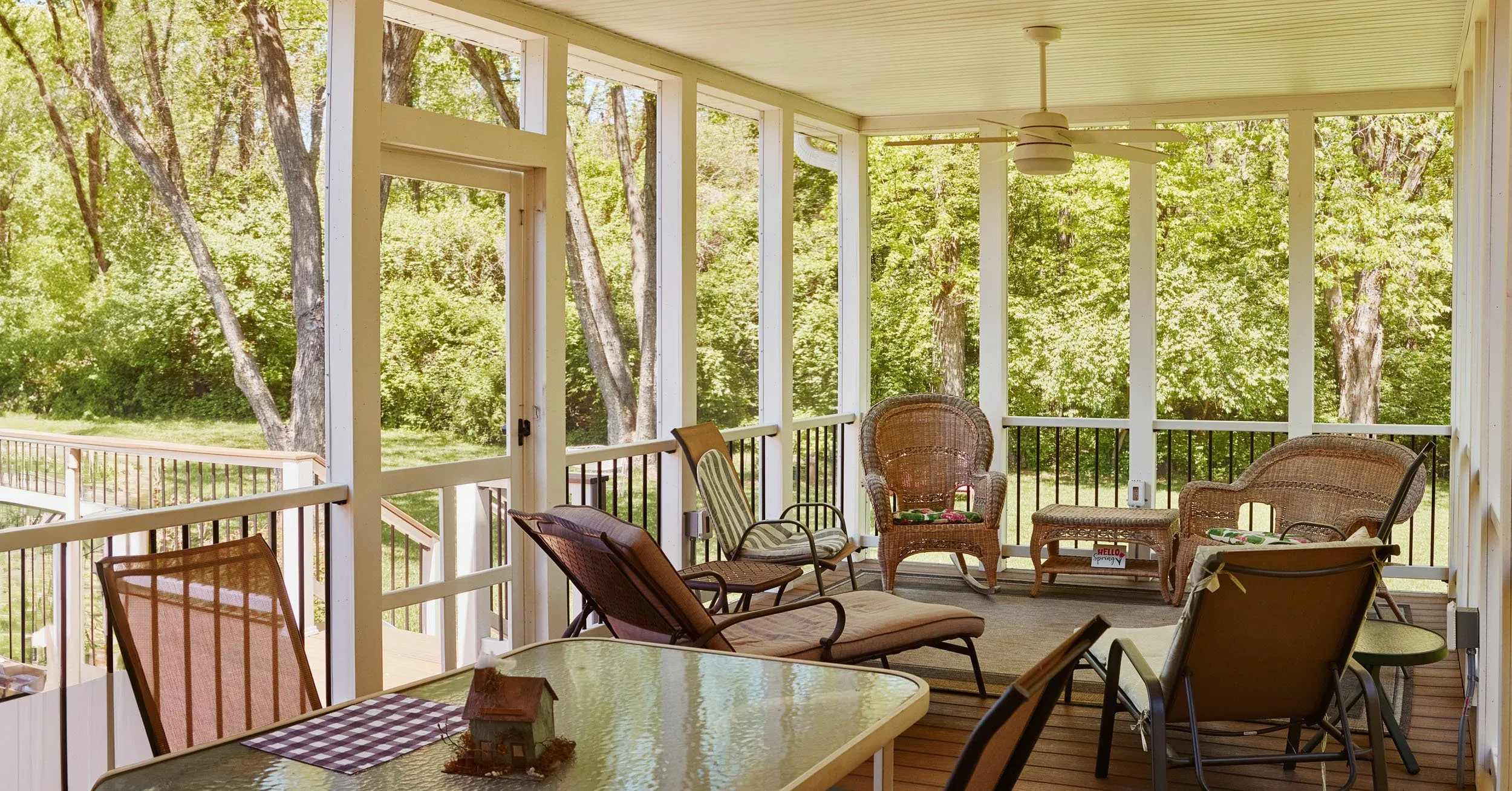 Tongue-and-Groove Pine Ceiling